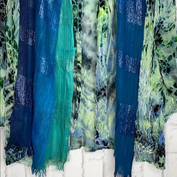 Cardigan W / Scarf - Picture 5 of 10